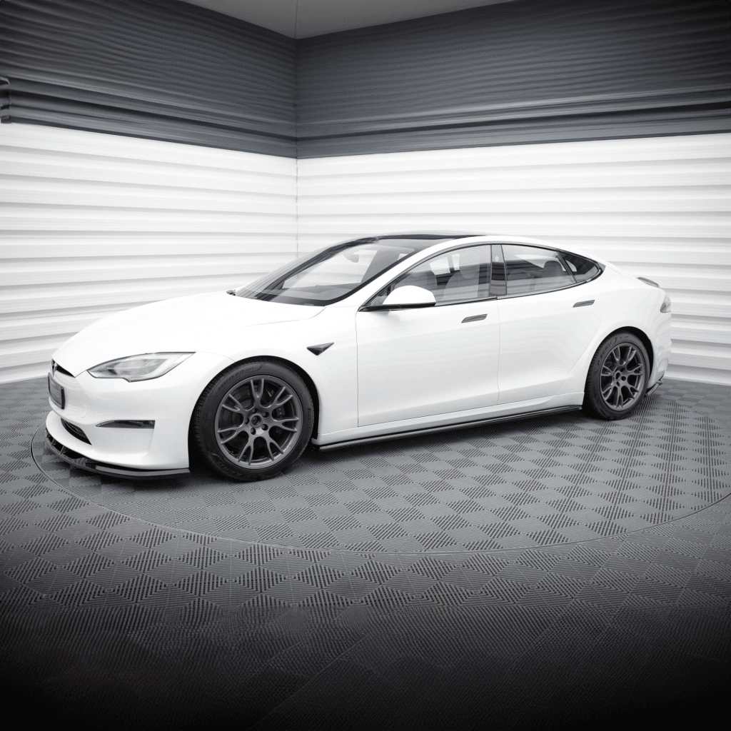 Maxton side skirts voor Model S