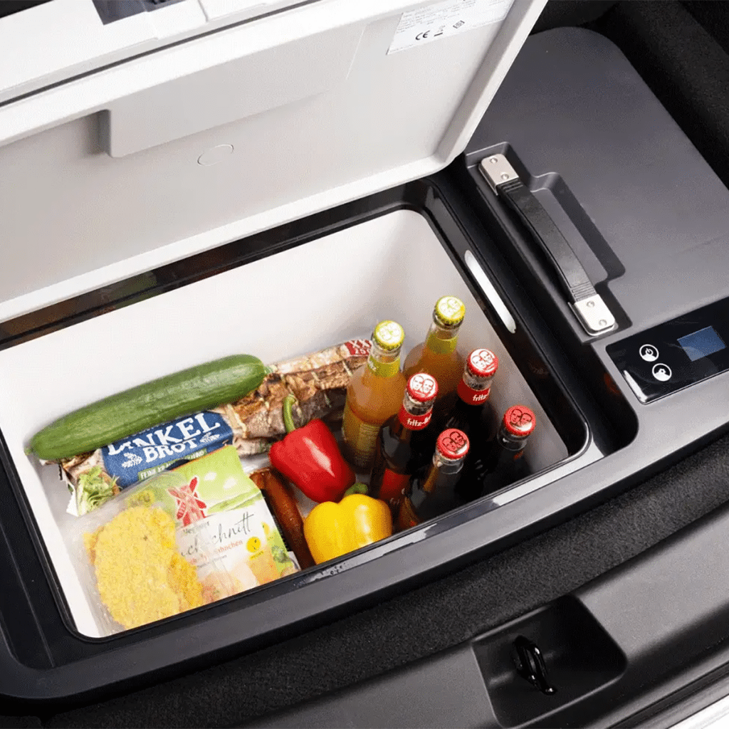 Model Y sub trunk cooler 35L